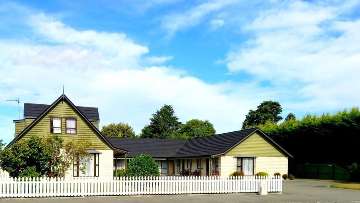 Ashburton Hotel | Academy Lodge Motel
