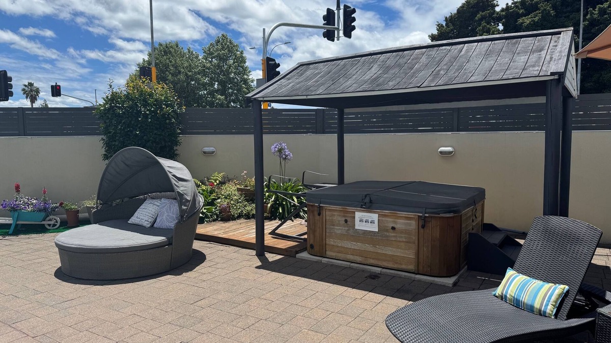 Tauranga South Hotel | Academy Motor Inn