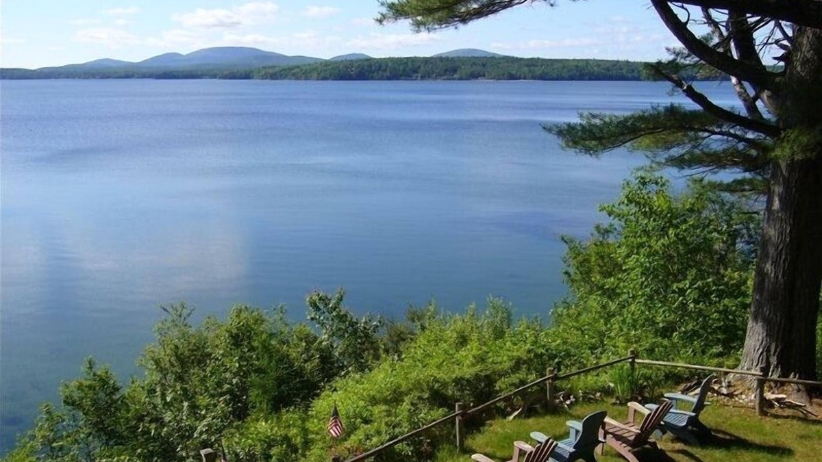 Lamoine House | Acadia National Park-"Oceanfront Cottage"-Views of Cadillac Mountain-Pets ok