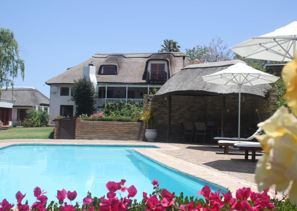 Raithby House | Acara Guesthouse & Cottages