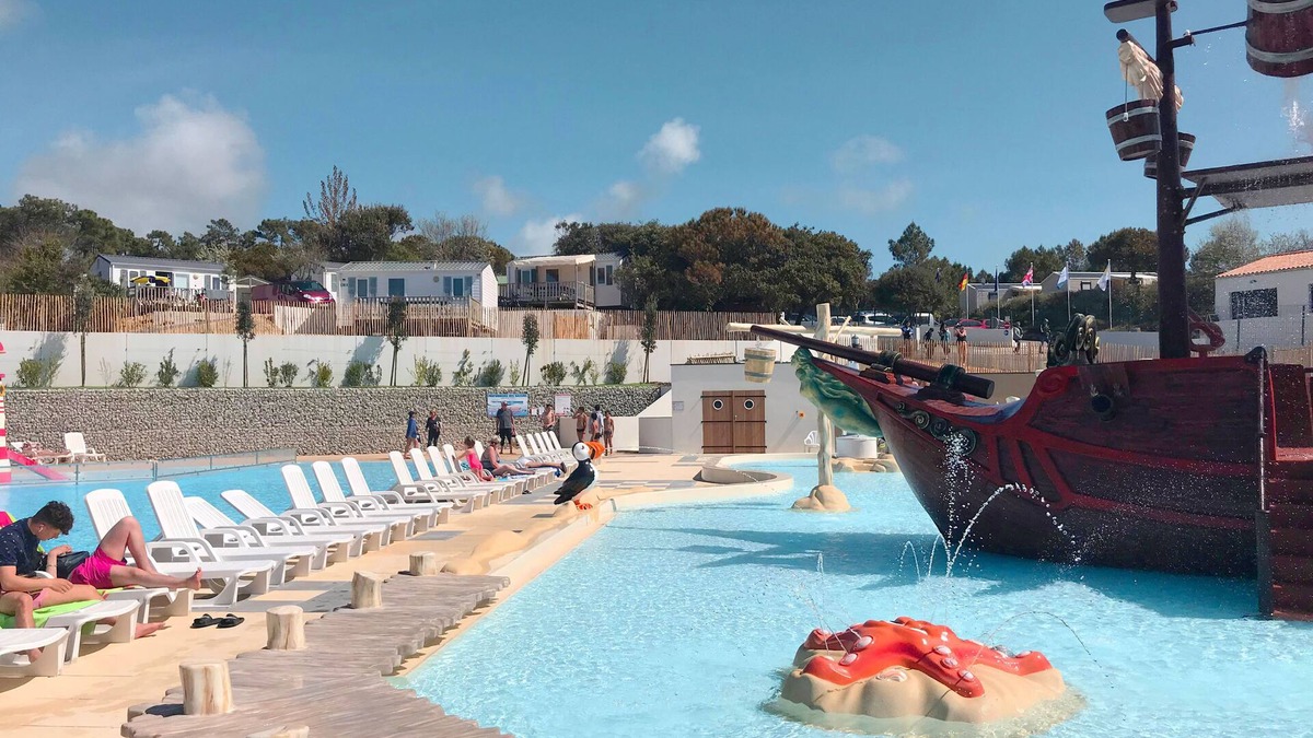 Domino House | Accès direct plage | Camping 4* | Parc aquatique