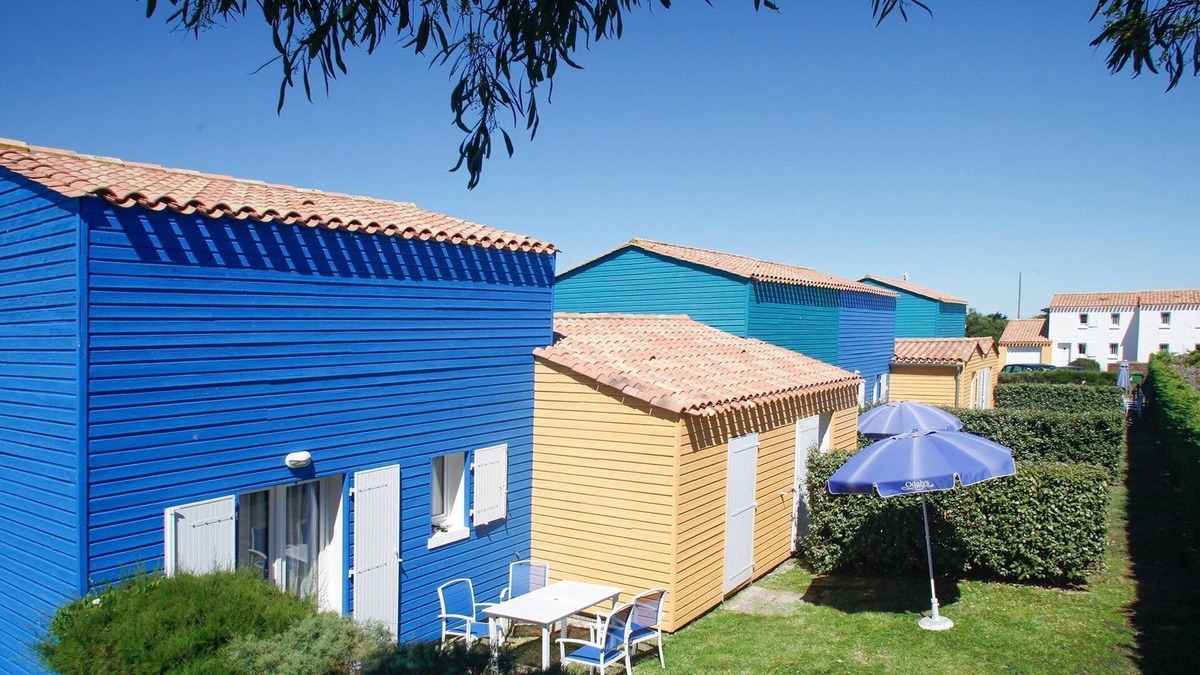 Le Chateau-d'Oleron Condo | Accès Piscine ! Appart cosy et sympa