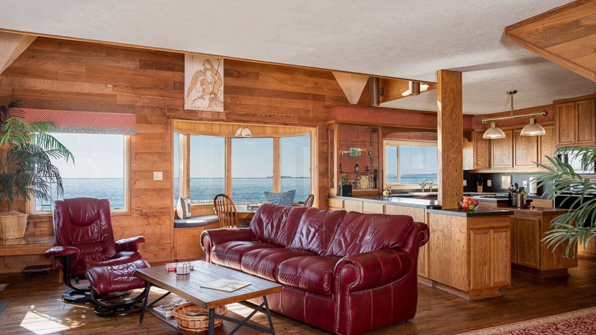 Chinook House | Access to the North Coast - Columbia River, Baker Bay, Pacific Ocean = Paradise