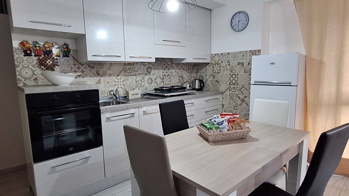 San Cesareo Apartment | Accogliente Appartamento Nuovissimo,fino a 5 Posti Letto, Park Privato Compreso