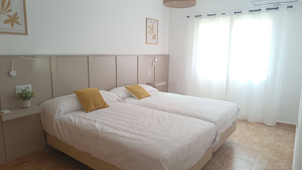 Galvez House | Accommodatio Callejón del Pozo IV near Puy [6-9 p]