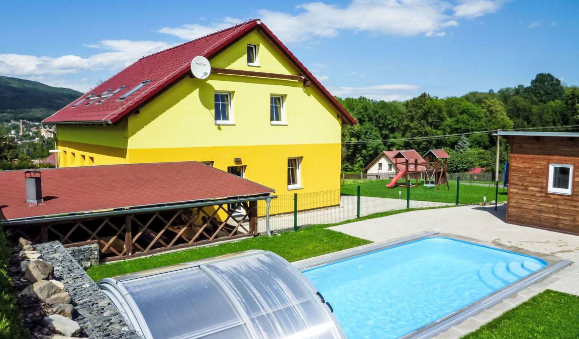 Jilove Other | Accommodation ∙ 3 bedrooms ∙ 18 guests