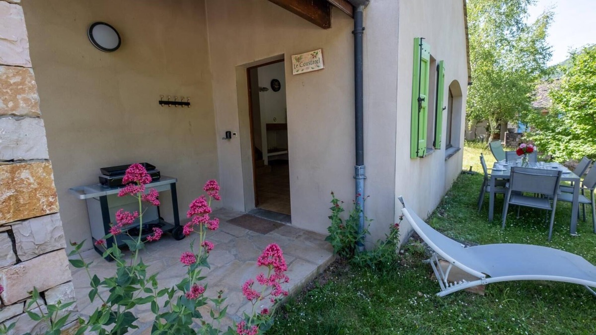 Saint-Rome-de-Dolan House | Accommodation 4/6 people - Village de gites des Vignes