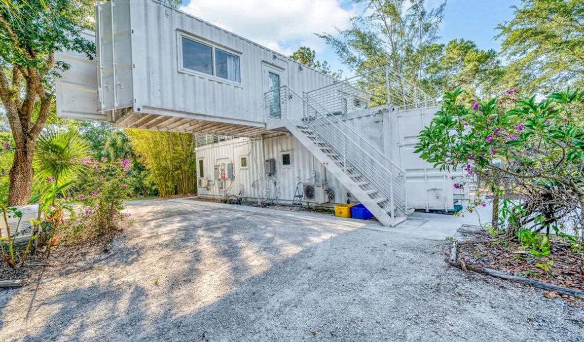 Jupiter Farms Other | Accommodation ∙ 4 bedrooms ∙ 8 guests