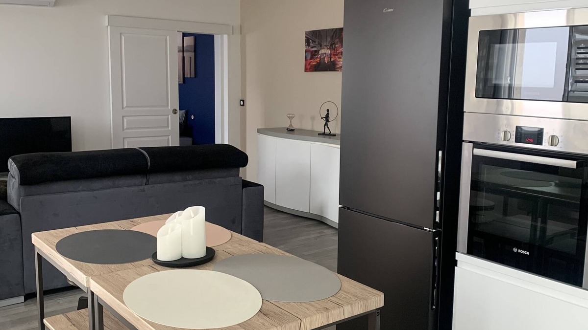 Decines-Charpieu House | Accommodation near the OL stadium