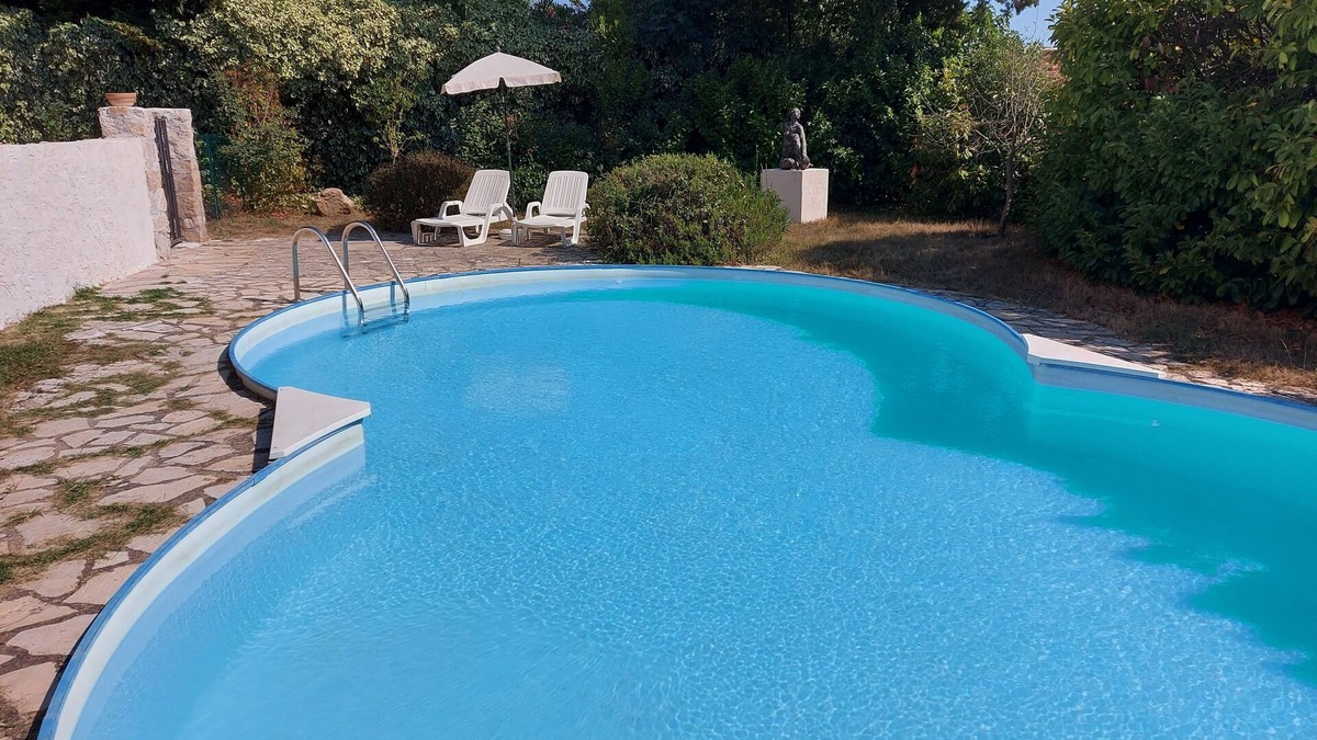 Valbonne Villa | Accommodation in a villa in Valbonne, swimming pool, parking, quiet, from Saturday to Saturday