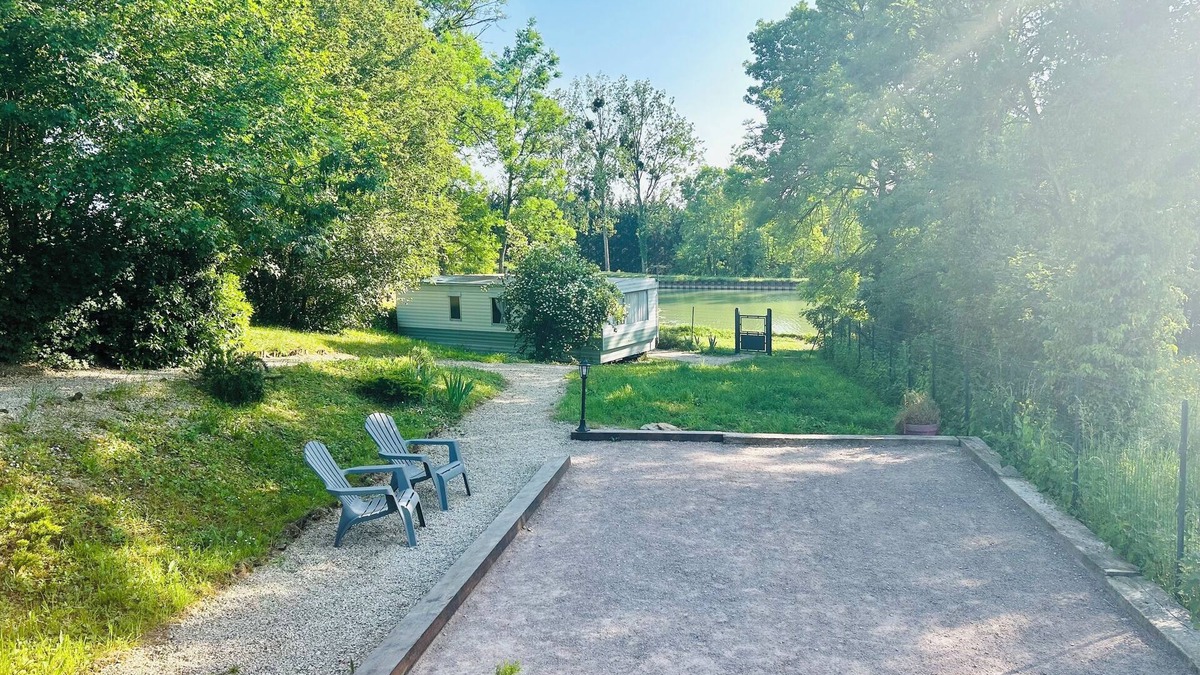 Braux House | Accommodation on the banks of the Burgundy Canal