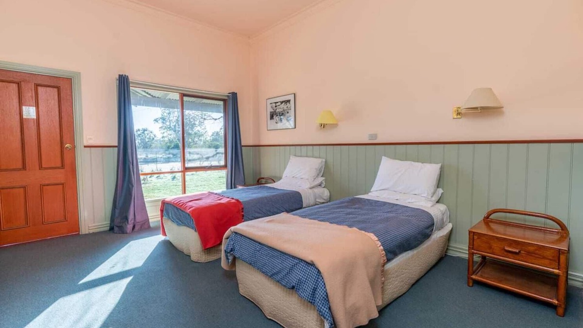 Acheron House | Acheron Valley Country Retreat Verandah Rooms (VR)