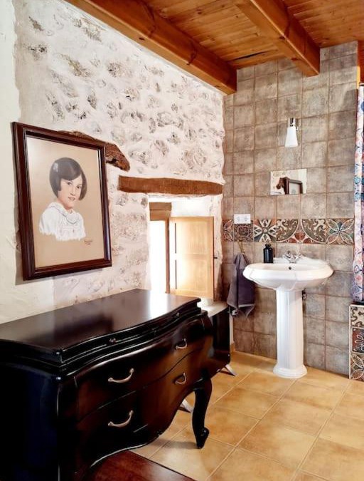Bahabon House | Acogedora casa del siglo XIX