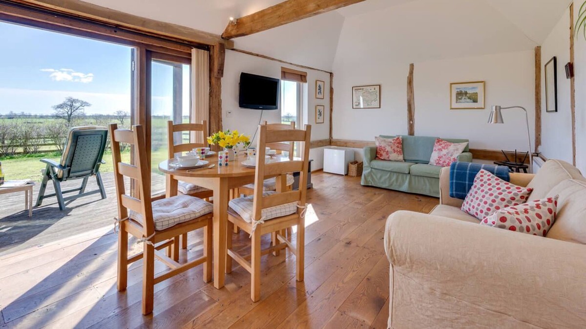 Willesborough House | Acorn Barn in the beautiful Ashford