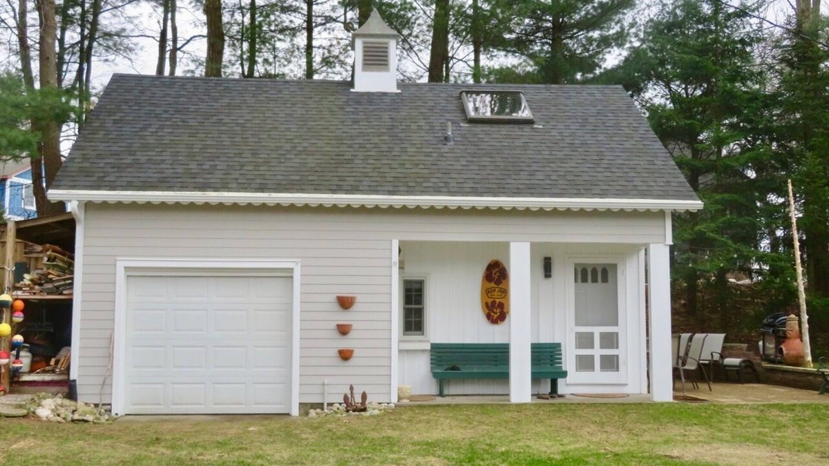 Pentwater Cabin | Acorn Hill Cabin with Pentwater Lake Access
