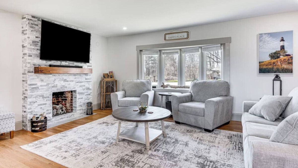 South Eliot House | Acres Away - Spacious Maine Retreat w/Bunkhouse