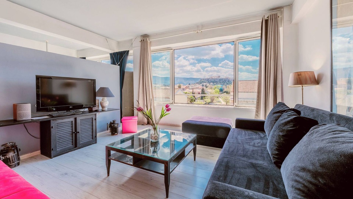 Kerameikos Apartment | Acropolis front row loft