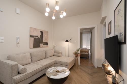 Kinosargous Apartment | Acropolis Retreat Walk to Museum