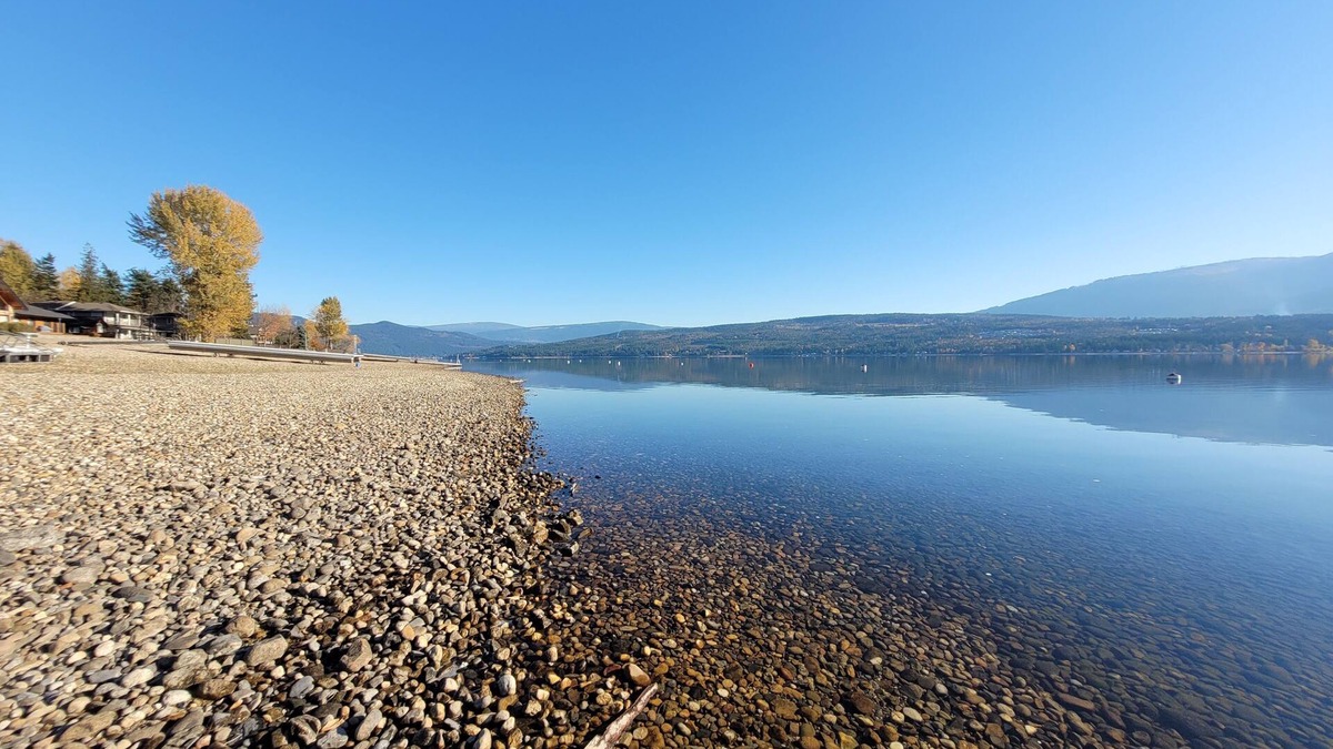 Scotch Creek House | Across street from Lake w/Large Deck and Beautiful Yard