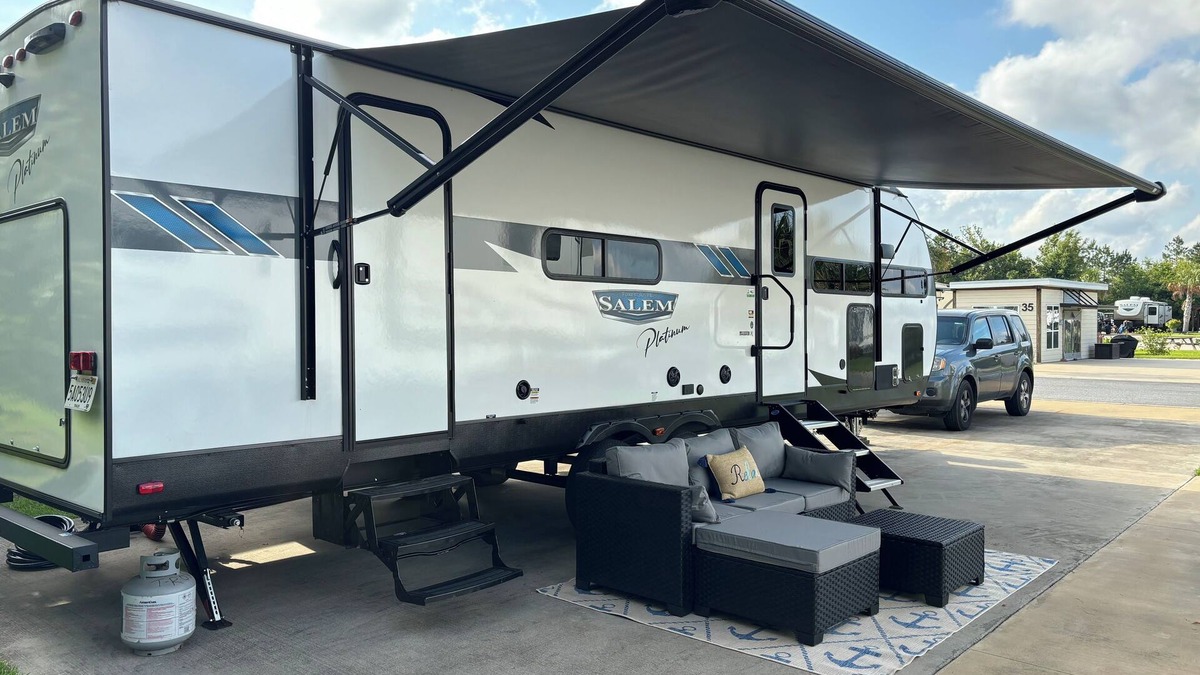 Foley House | Across the street from OWA. Camper rental close to area beaches!