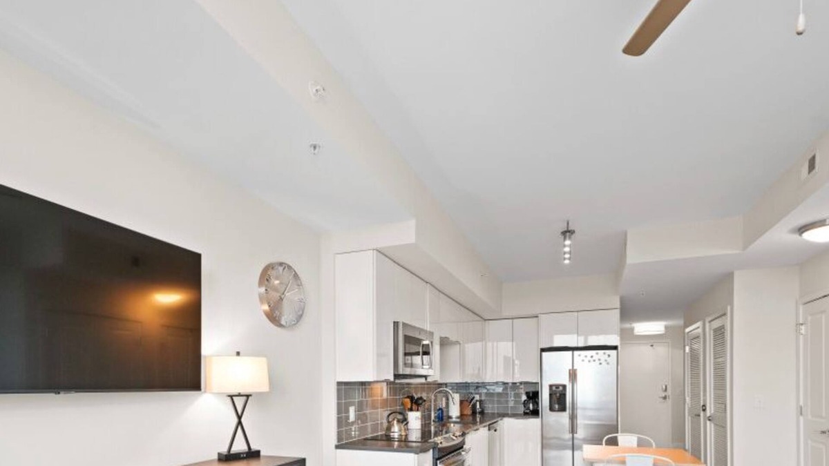 Third Ward Condo | ACS-1804-Uptown Charlotte-Studio w/Roof Top Pool
