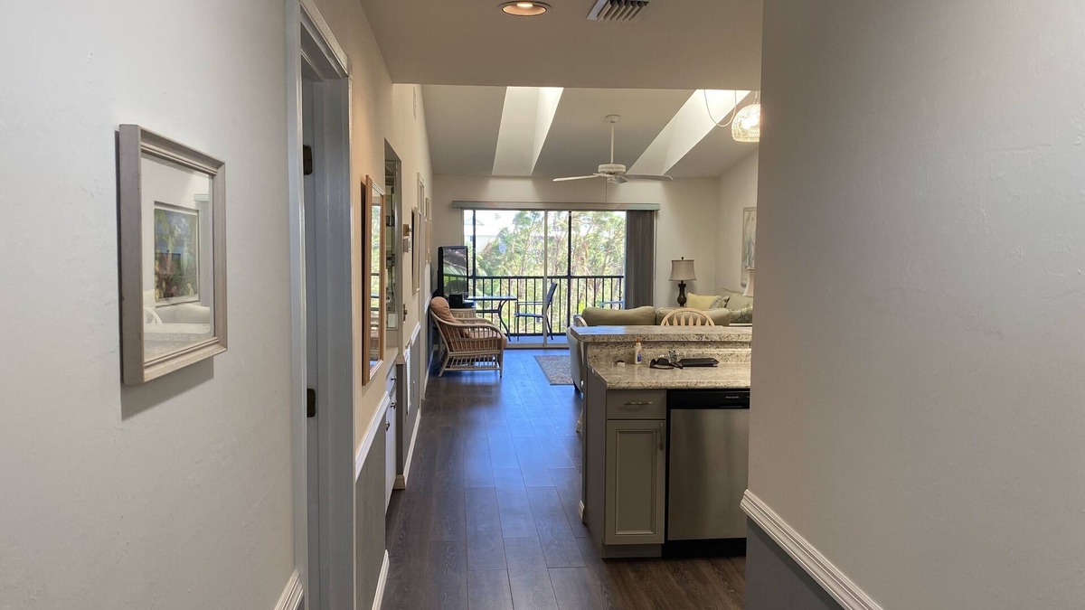 Englewood Condo | ACTIVE CONDO COMPLEX. Nestled at a nature preserve, SURVIVED MILTON!