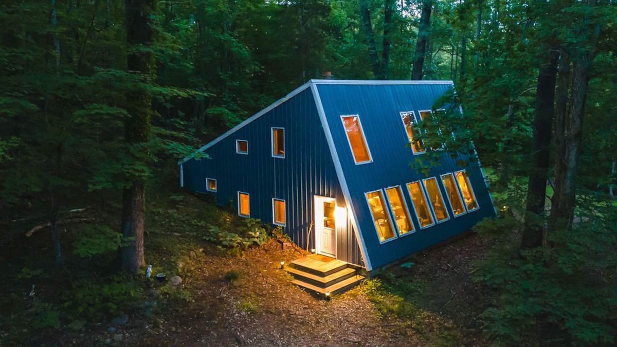 Shipman Cabin | Acute Lodge: Boho, Romantic Getaway in Nelson Co.