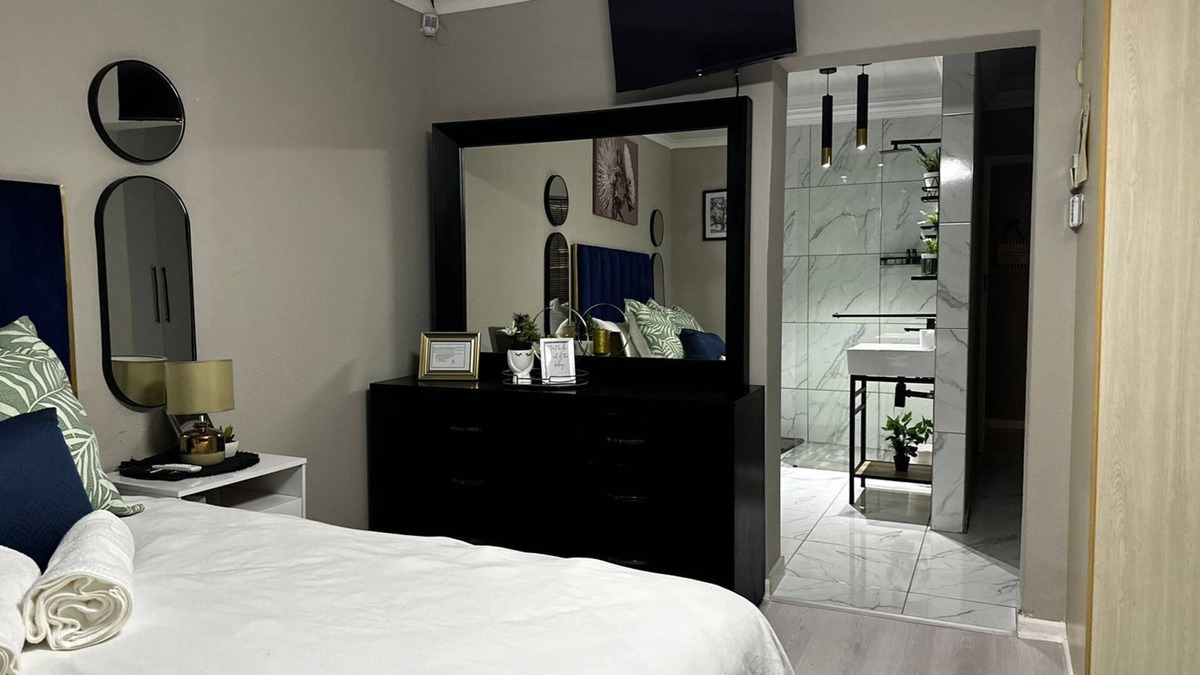 Kempton Park House | Acuvea In - Modern and electricity backed up 3bedroom & 2 full bathroom house.