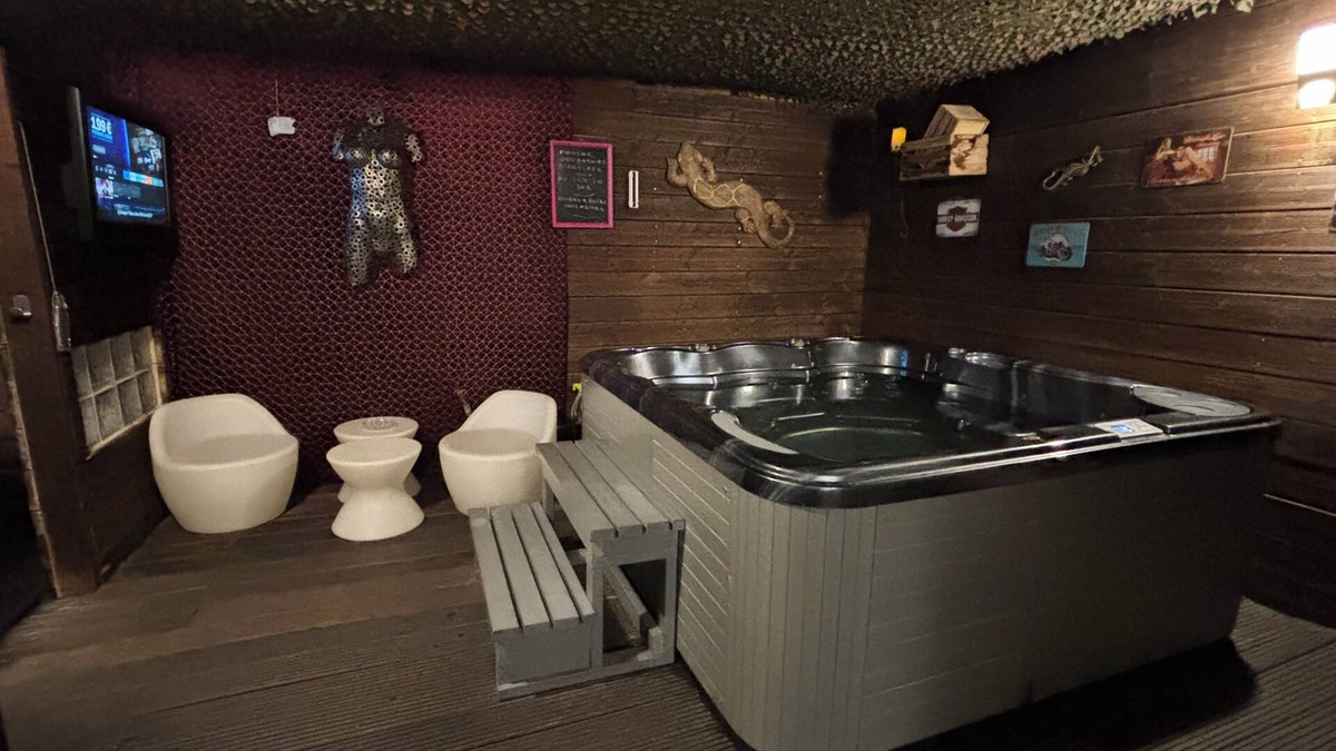 Vauvert Bed & Breakfast | Ad deleted