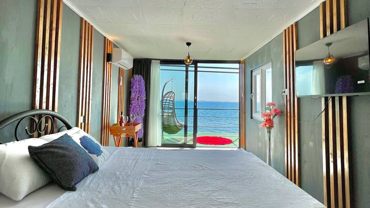 Yesilyurt Koyu Hotel | Ada Tiny House Otel
