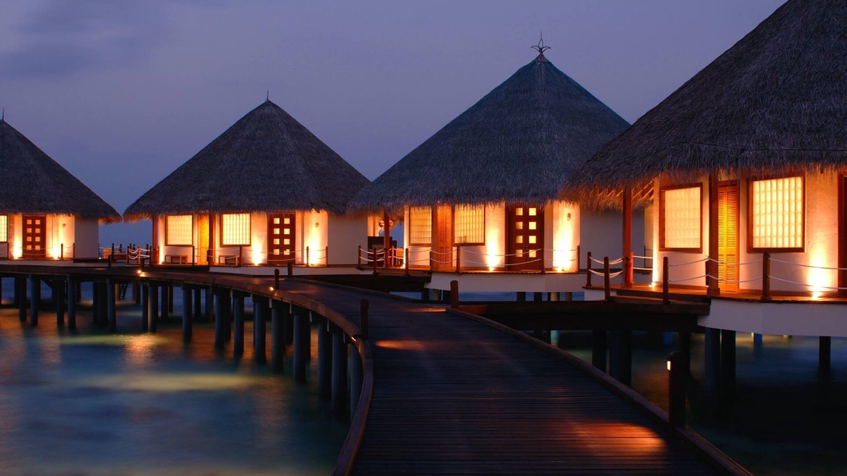 Meedhupparu Resort | Adaaran Prestige Water Villas - with Dine around Premium All inclusive - 24 hours – 45 Minutes from Male by Seaplane