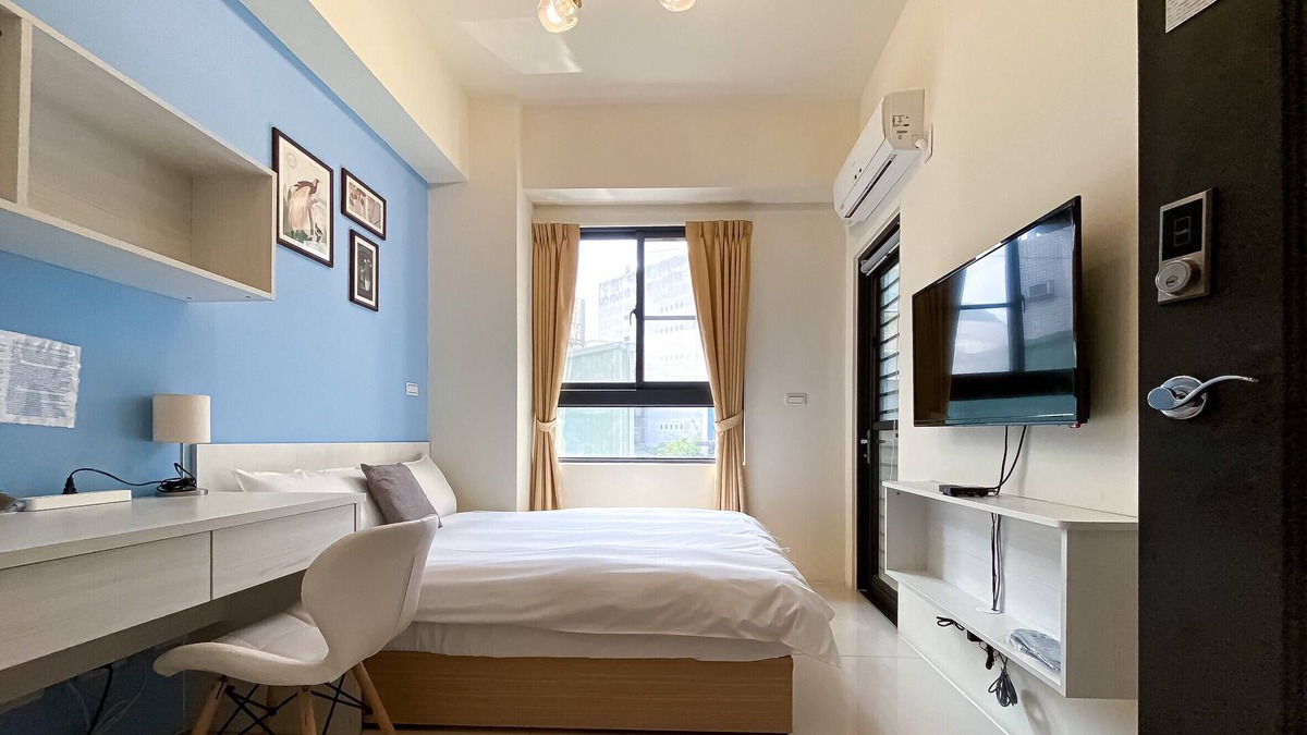 Central District House | Adagio Hostel