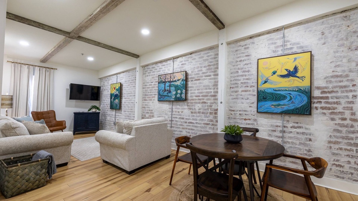 Laurel Apartment | Adam Trest Suite, Laurel, Coffee Bar, Walkable
