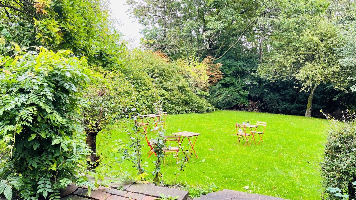 Aalborg Apartment | aday - Aalborg mansion - Big apartment with garden