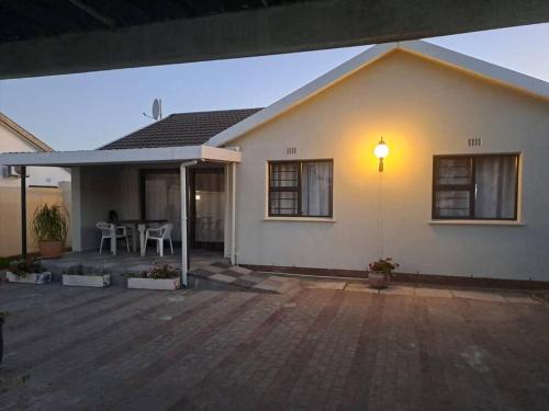 Kraaifontein House | Addai Self Catering Brackenfell Durbanville area