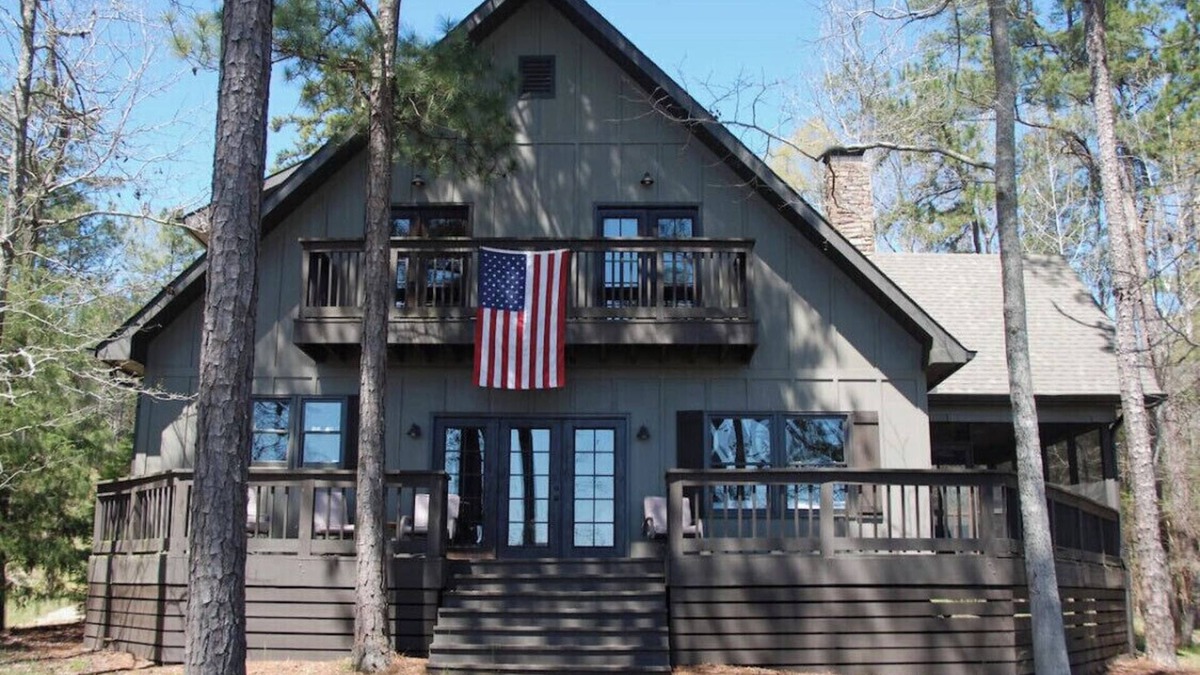 Little Kowaliga House | Addie’s Place on Beautiful Lake Martin in Real Island Area