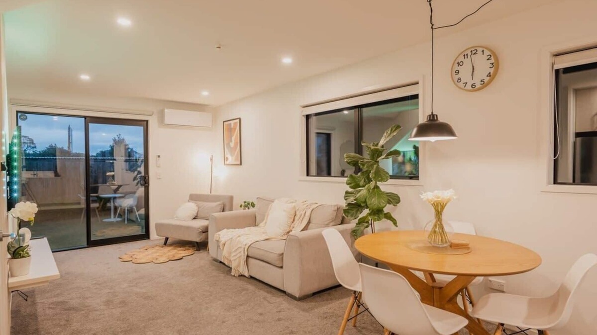 Addington House | Addington Stadium Stay
