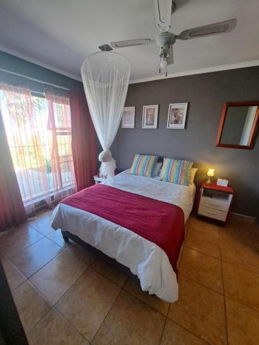 Colchester Apartment | Addo's Secret Backdoor