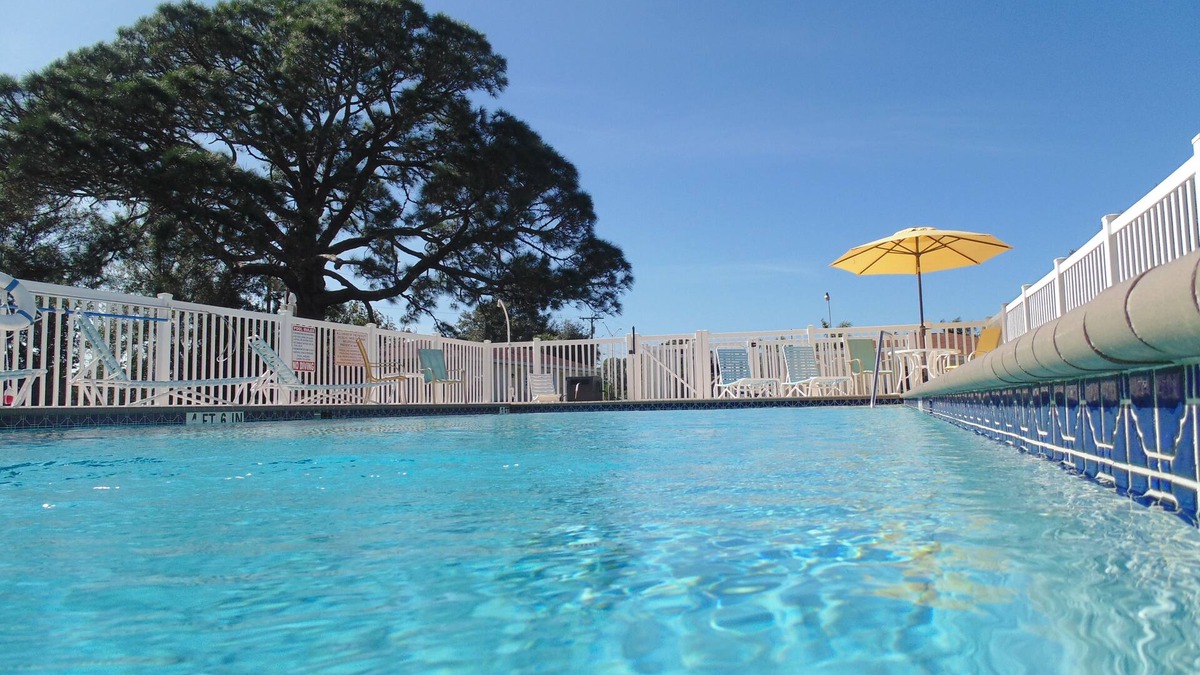 Laurel Hotel | Addys Villas