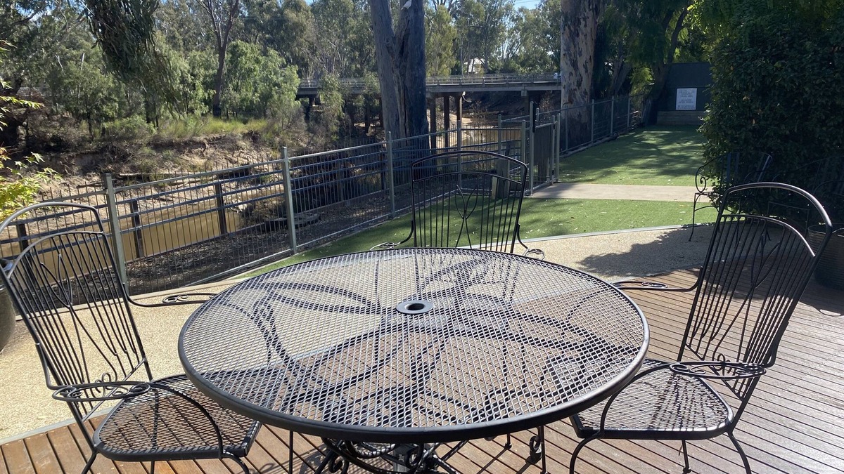Echuca Apartment | Adelphi 3 - River views located in the centre of Echuca