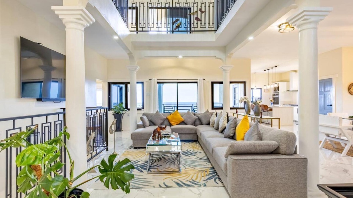 Salt Gut Villa | Adina View: Oceanview 8BR with Pool, WiFi, Gym, Jacuzzi, Chef, AC & Backyard BBQ