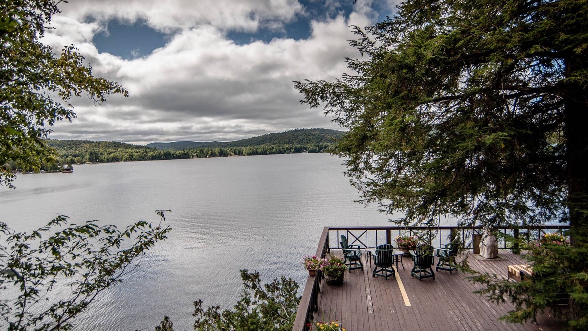 Inlet House | Adirondack 5-Bedroom Estate on Fourth Lake, between Old Forge & Inlet NY