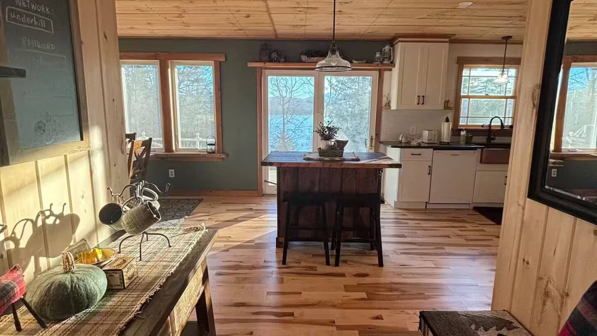 Skylark Beach Cabin | Adirondack Cabin