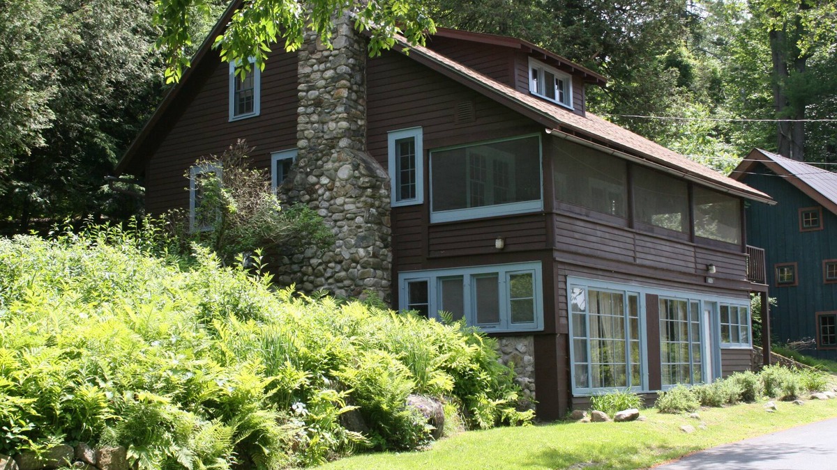 Ticonderoga House | Adirondack Camp - Lakefront - New Dock - with wifi
