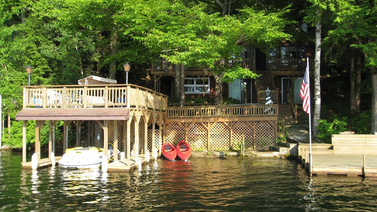 Fort Ann House | Adirondack Getaway Right On Lake Hadlock With Lake George only 12 Miles Away!