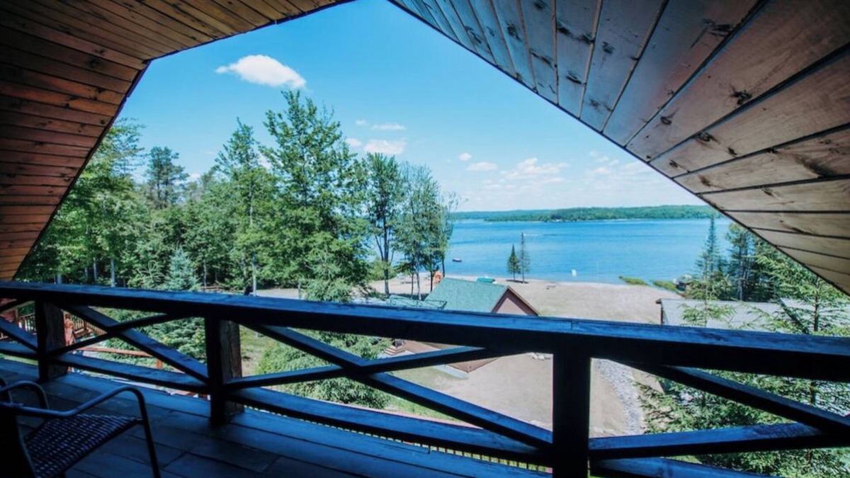 Cold Brook Cabin | Adirondack Lakeside Lodging with Beach Access & Panoramic Lakeview