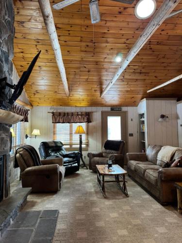 Eagle Bay House | Adirondack Luxury Getaway