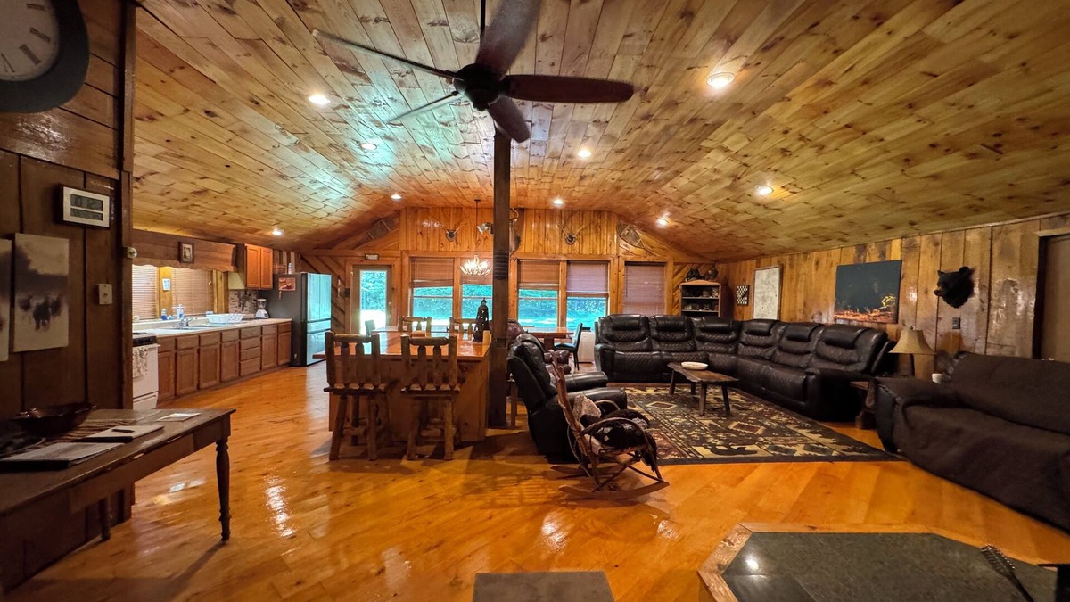 Brantingham Cabin | Adirondack Mountain Lodge