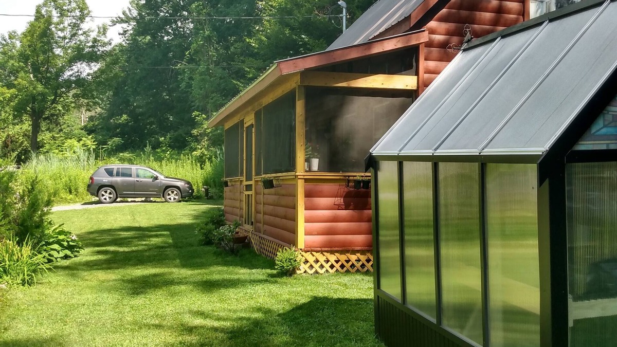 Gloversville Cabin | Adirondacks, NY Tiny Whimsical House/Cabin