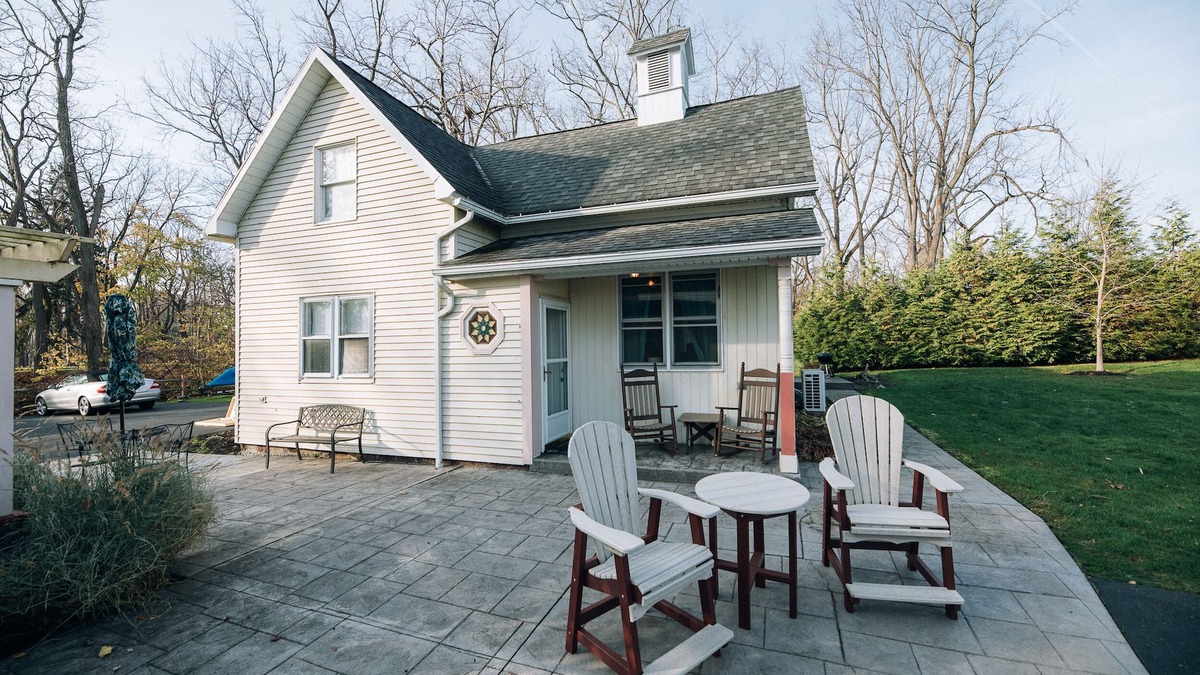 Sodus Point Cottage | Adjacent to beaches, 3 minute walk to downtown, Quiet Atmosphere, FREE WIFI
